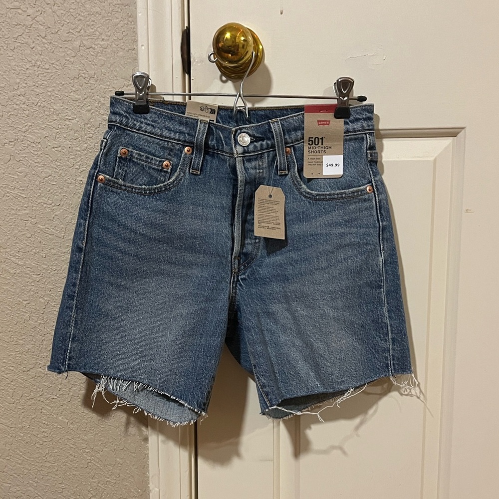 Women’s Levi's Blue Jean Shorts Size 25
